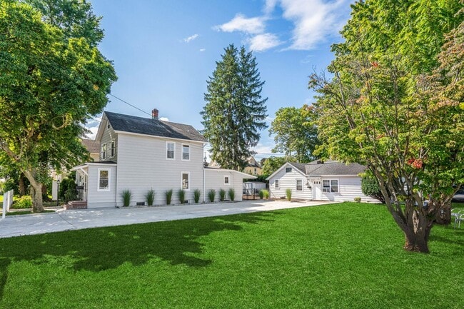 23 Miller St in Glen Cove, NY - Building Photo - Building Photo