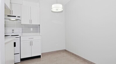 1848 W 3rd Ave in Vancouver, BC - Building Photo - Building Photo