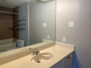 53191 W 11th St in Irving, TX - Building Photo - Building Photo