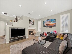 17430 Dusty Willow Ct in Santa Clarita, CA - Building Photo - Building Photo