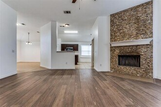117 S Rolling Meadow Dr in Wylie, TX - Foto de edificio - Building Photo