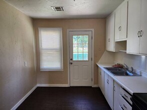 5108 N Beaver Ave in Bethany, OK - Building Photo - Building Photo