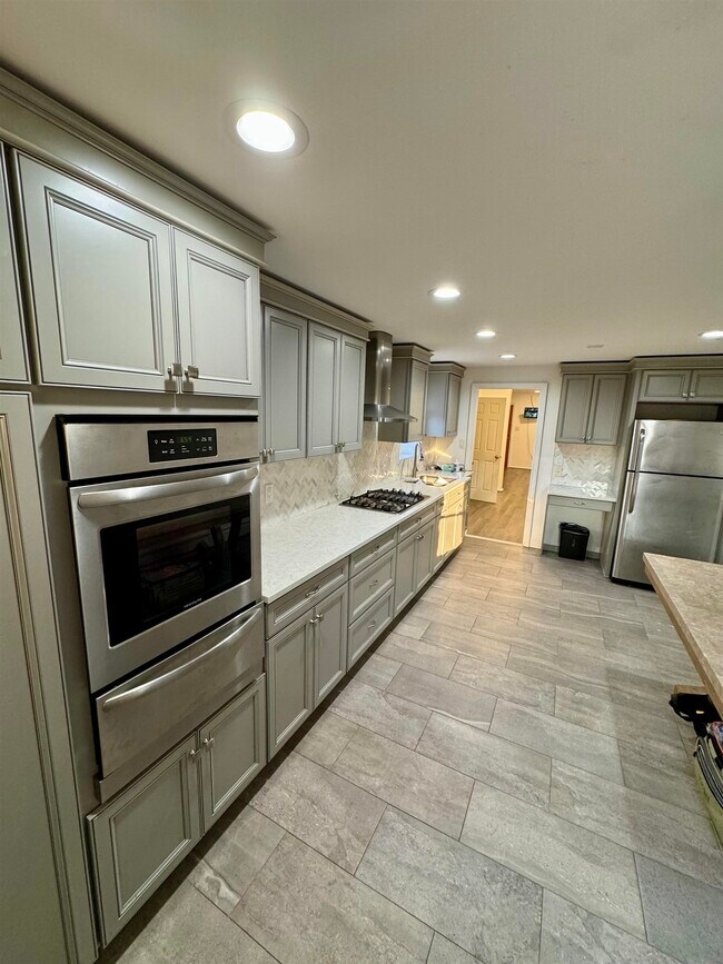 459 John F. Kennedy Blvd in Bayonne, NJ - Building Photo - Building Photo