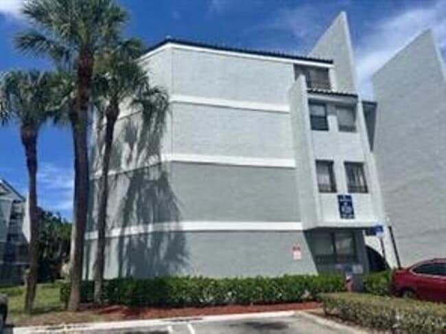 property at 1720 N Congress Ave