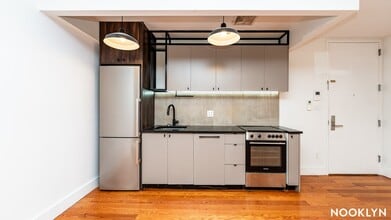 620 Parkside Ave, Unit 1b in Brooklyn, NY - Foto de edificio - Building Photo