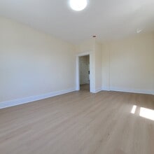 704 79th St, Unit 2 in North Bergen, NJ - Foto de edificio - Building Photo