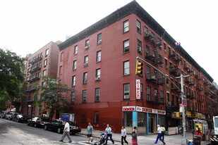 10th Ave. Restaurant/deli in New York, NY - Building Photo
