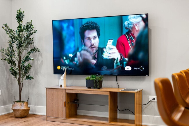 6044 N Winthrop Ave in Chicago, IL - Building Photo - Building Photo