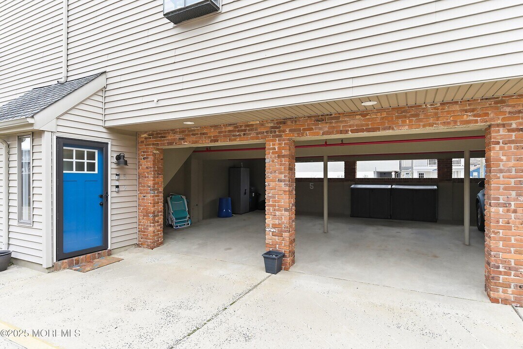 132 Sampson Ave in Seaside Heights, NJ - Building Photo