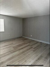 1260 Drexel Ave in Miami Beach, FL - Building Photo - Building Photo