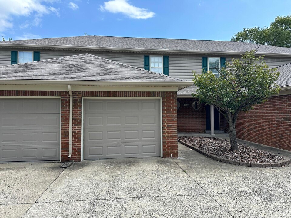 2003 River Ridge Rd in Frankfort, KY - Building Photo