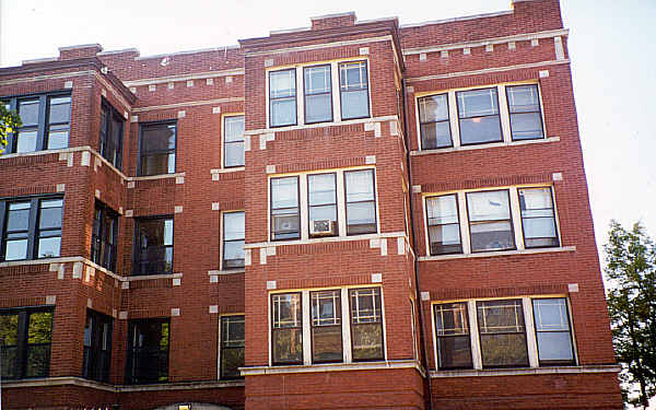 7304 S Oglesby Ave in Chicago, IL - Building Photo