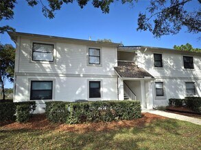 114 Meadow Ln in Oldsmar, FL - Building Photo - Building Photo