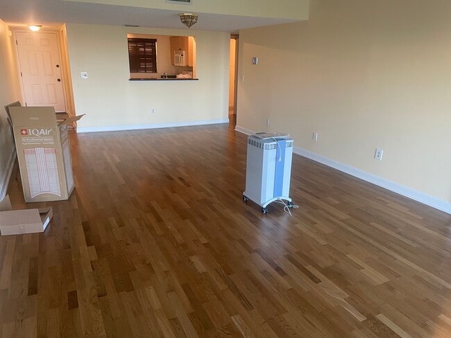7893 Sailboat Key Blvd S, Unit 403 in South Pasadena, FL - Building Photo - Building Photo
