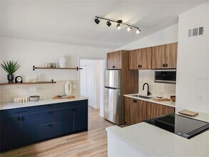 1416 55th Ave N in St. Petersburg, FL - Building Photo - Building Photo