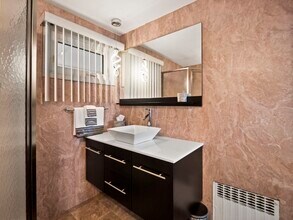 73 Ridge Rd, Unit 1 in Revere, MA - Building Photo - Building Photo