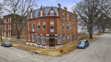 2401 S 11th St in St. Louis, MO - Building Photo - Building Photo