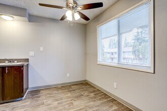 3775 SW 108th Ave in Beaverton, OR - Building Photo - Building Photo