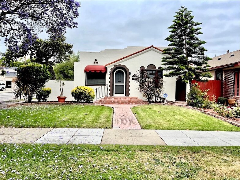 3601 Cerritos Ave in Long Beach, CA - Building Photo
