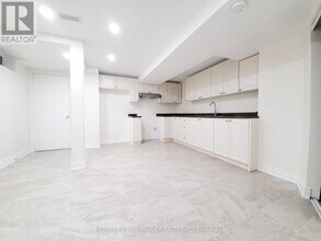 61 Albert Roffey Crescent in Markham, ON - Building Photo - Building Photo