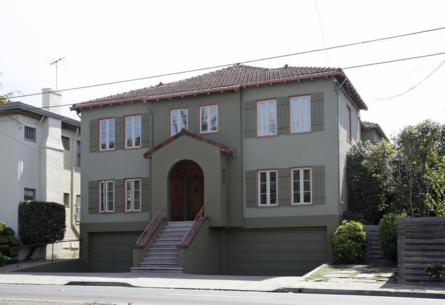 5420 Claremont Ave in Oakland, CA - Foto de edificio - Building Photo