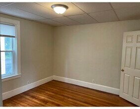 72 Forest St-Unit -1 in Attleboro, MA - Building Photo - Building Photo