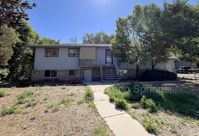 property at 329 Bonnie Ct