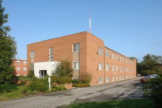 484 Stinchcomb Dr in Columbus, OH - Foto de edificio - Building Photo