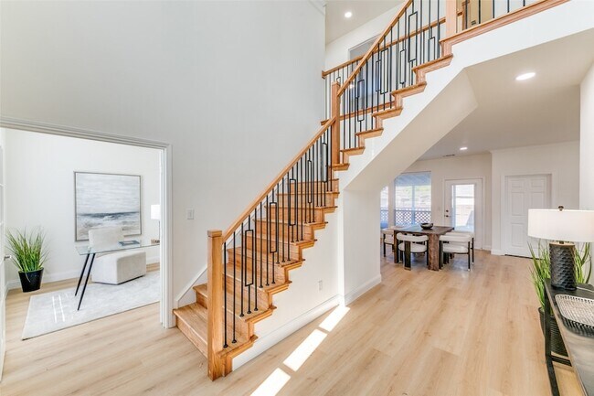 1620 Greenway Dr in Plano, TX - Building Photo - Building Photo