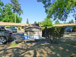 2481 Cherry Ave NE in Salem, OR - Building Photo - Building Photo