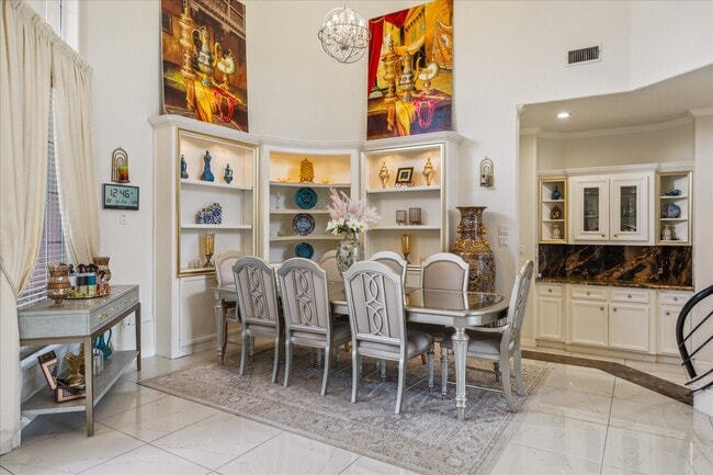 property at 14 Lake Mist Ct