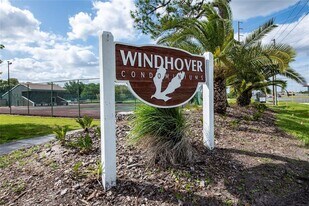 5973 Windhover Dr in Orlando, FL - Building Photo