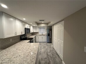 14053 Northumberland Dr SW in Ft. Myers, FL - Building Photo - Building Photo