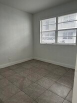 608 5th St in West Palm Beach, FL - Building Photo
