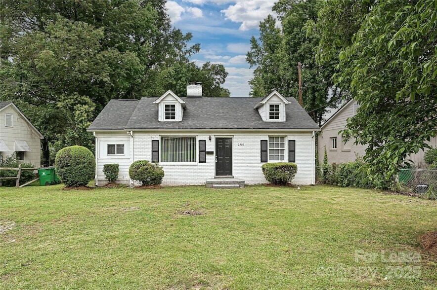 2500 Morton St in Charlotte, NC - Building Photo