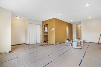 8840 S Halsted St in Chicago, IL - Building Photo - Building Photo