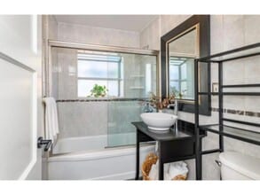 1162 McKinley St in Redwood City, CA - Building Photo - Building Photo