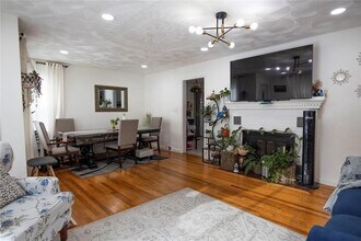 3613 Vestal Rd in Vestal, NY - Foto de edificio - Building Photo
