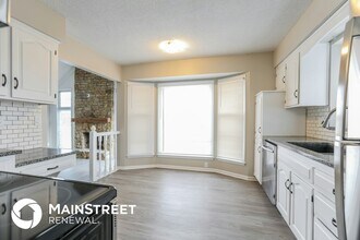 3915 SW Regatta Dr in Lee's Summit, MO - Building Photo - Building Photo