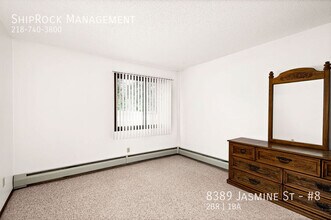 8389 Jasmine St in Virginia, MN - Building Photo - Building Photo