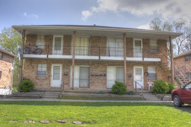 3549 S Lynn St in Independence, MO - Foto de edificio