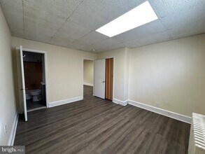 224 Long Ln in Upper Darby Township, PA - Building Photo - Building Photo