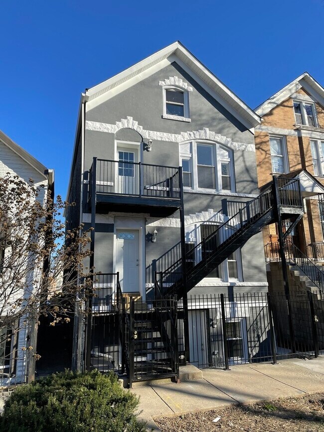 property at 2311 S Whipple St