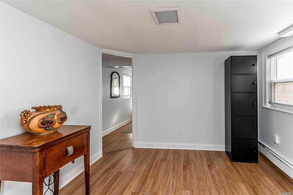 28 E Walnut St, Unit Ground in Long Beach, NY - Foto de edificio