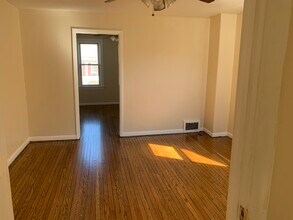 28 E Goepp St, Unit 2nd Floor in Bethlehem, PA - Building Photo - Building Photo