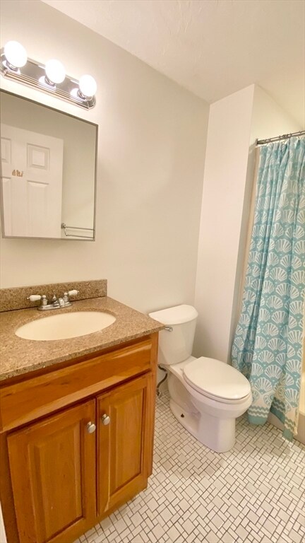 240 Willard St in Quincy, MA - Foto de edificio - Building Photo