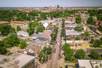 1046 Bardstown Rd in Louisville, KY - Building Photo - Building Photo