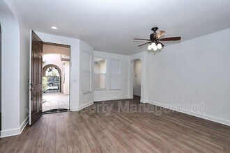 150 Allaire Cir in Sacramento, CA - Building Photo - Building Photo