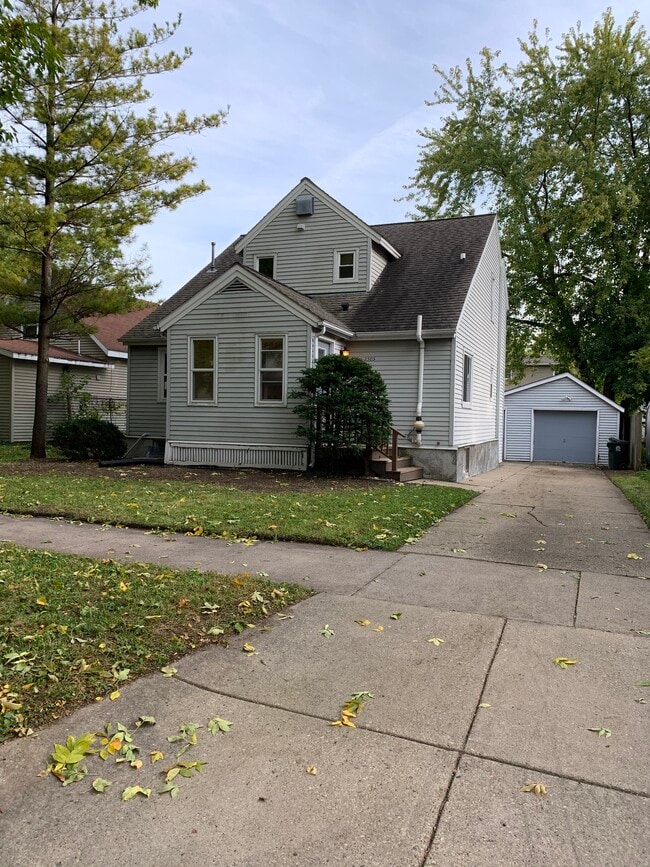 property at 2505 Dahle St
