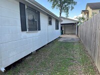 743 Yorkshire St photo'